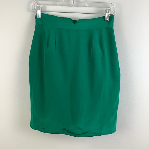 Rag & Bone Silk Tulip Skirt in Kelly Green - Picture 5 of 6